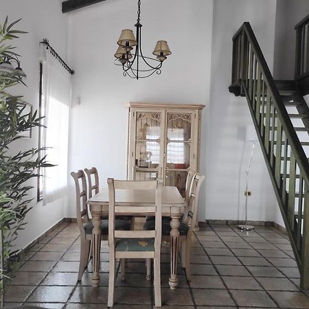 Cercado Del Medio, Chalet Con Piscina Privada 아데제 외부 사진
