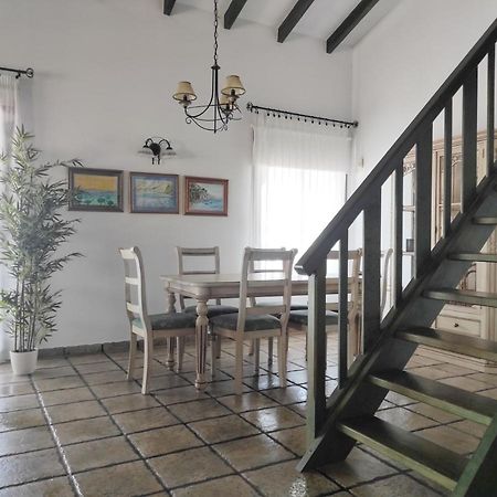 Cercado Del Medio, Chalet Con Piscina Privada 아데제 외부 사진