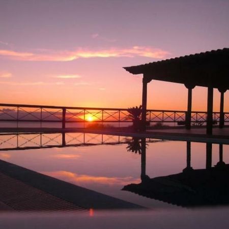 Cercado Del Medio, Chalet Con Piscina Privada 아데제 외부 사진