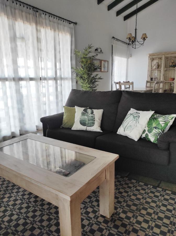 Cercado Del Medio, Chalet Con Piscina Privada 아데제 외부 사진