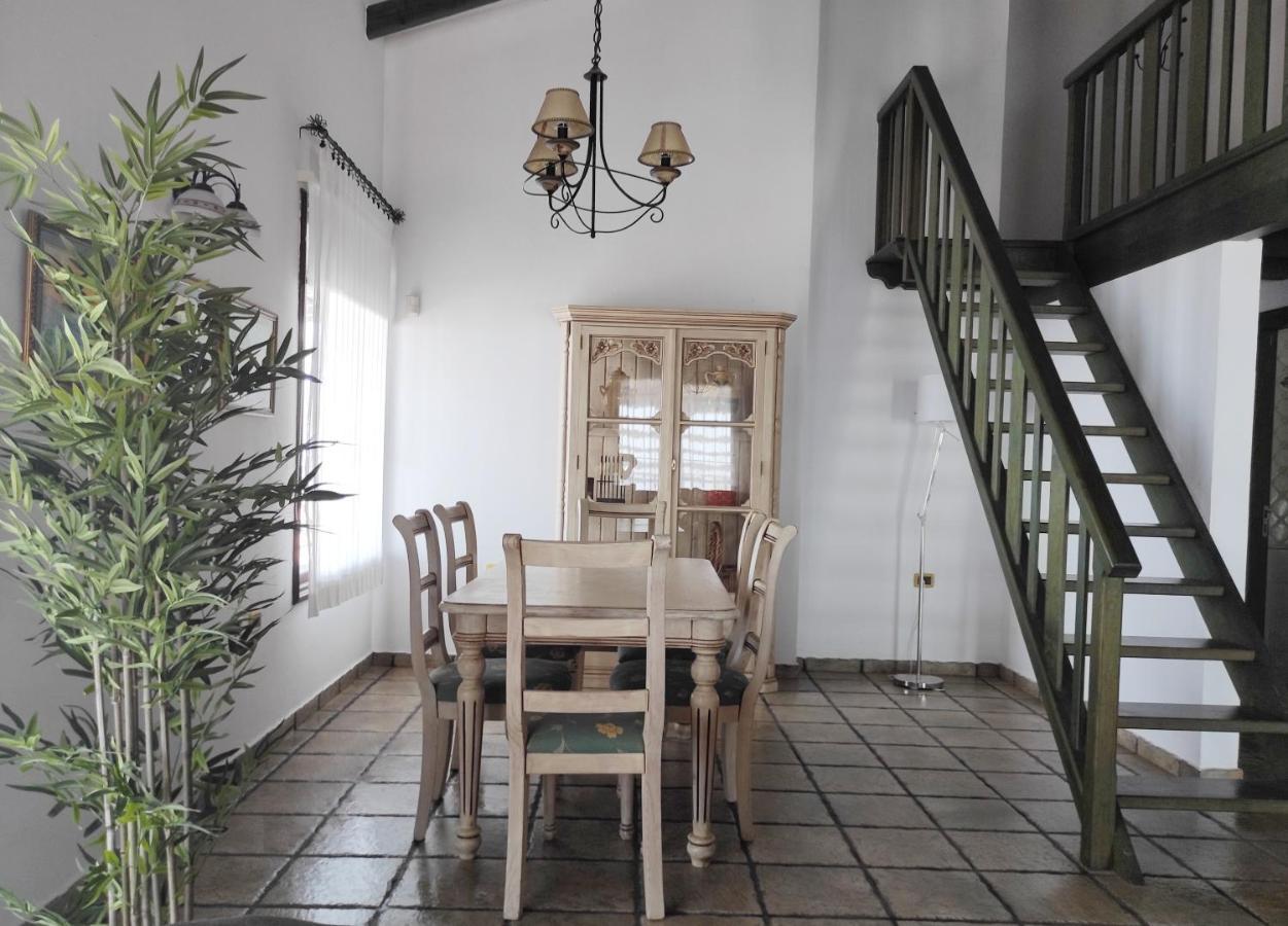 Cercado Del Medio, Chalet Con Piscina Privada 아데제 외부 사진