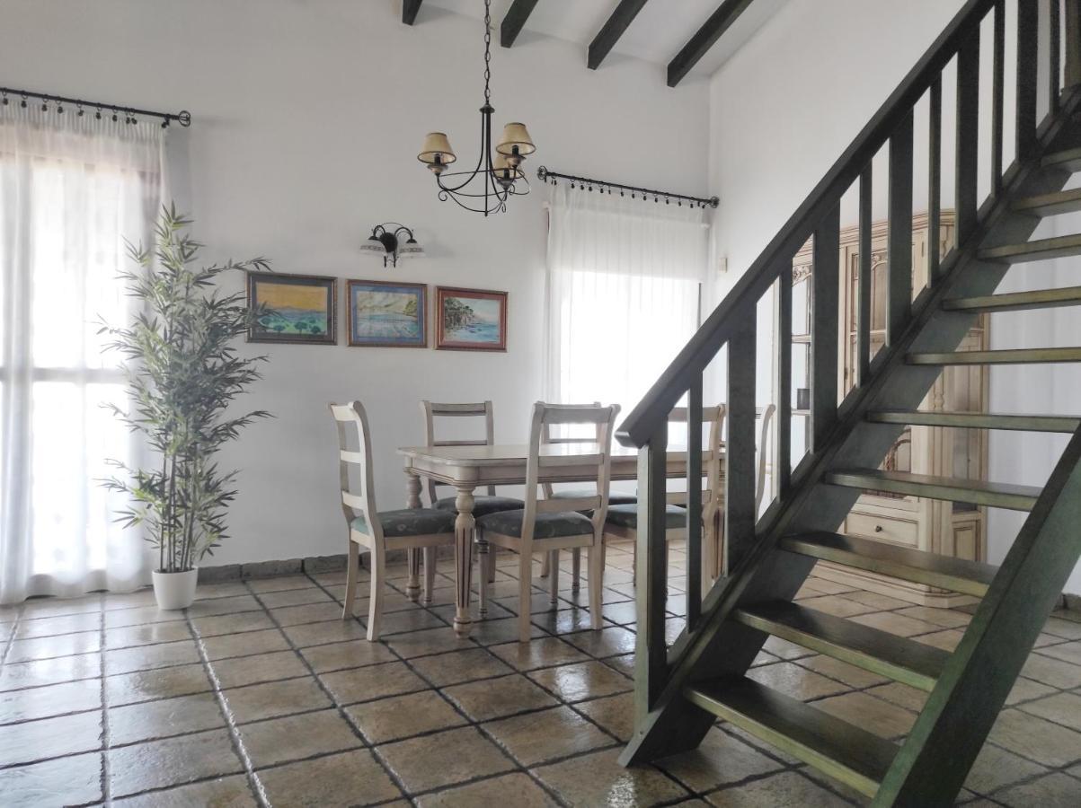 Cercado Del Medio, Chalet Con Piscina Privada 아데제 외부 사진