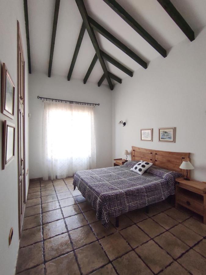 Cercado Del Medio, Chalet Con Piscina Privada 아데제 외부 사진