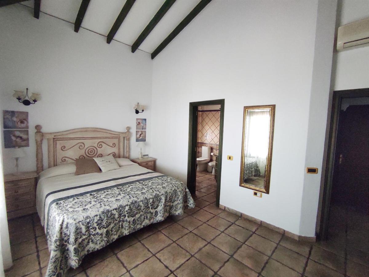 Cercado Del Medio, Chalet Con Piscina Privada 아데제 외부 사진