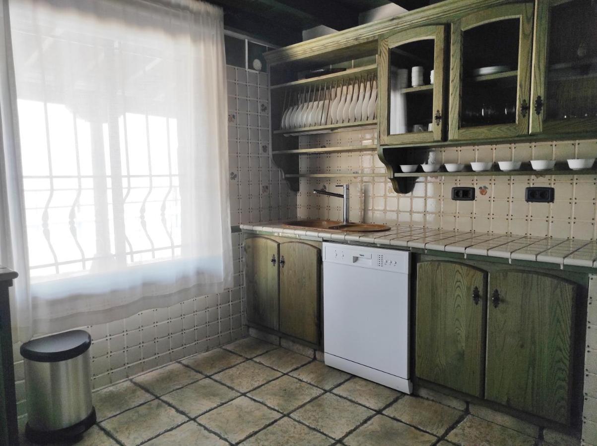 Cercado Del Medio, Chalet Con Piscina Privada 아데제 외부 사진